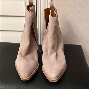 Zodiac Women's Suede Ankle Boots - beige